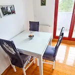 B8 Appartement *
